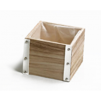 Porta vaso quadrato in legno naturale con borchie