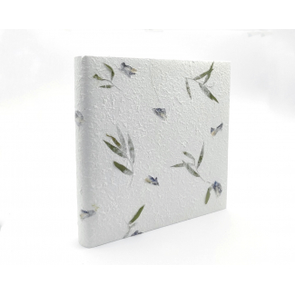 Album con copertina in carta riso petali blu 33x33 cm, 50 pagine