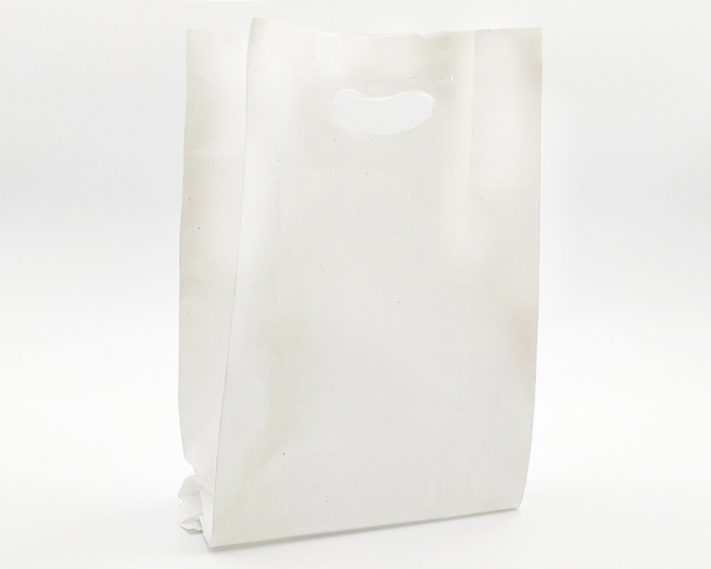 Shopper in plastica HDPE bianco, con maniglia fustellata a fagiolo, confezione da 5 kg.