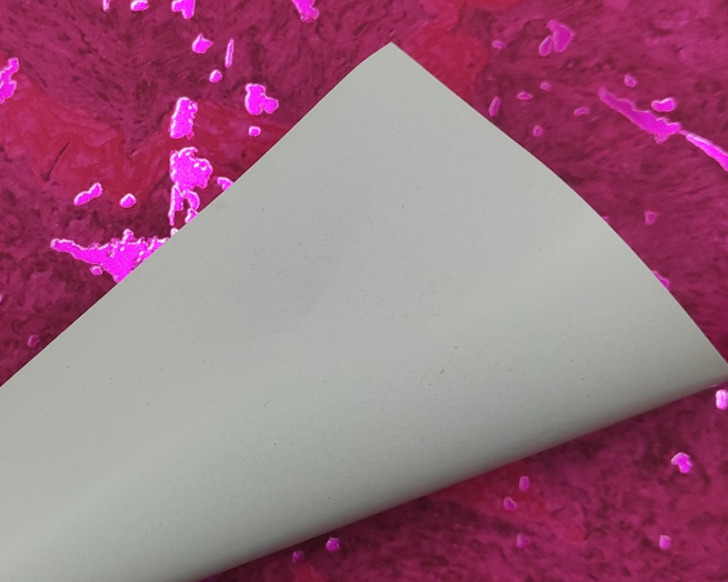 Carta regalo stampa marmo fucsia, formato 70x100 cm, confezione da 25 fogli