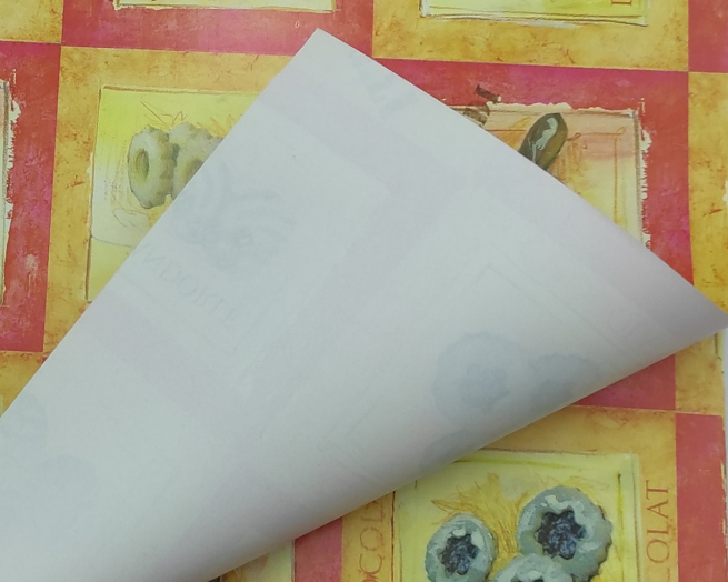 Carta regalo stampa dolcetti e biscotti, formato 70x100 cm, confezione da 25 fogli