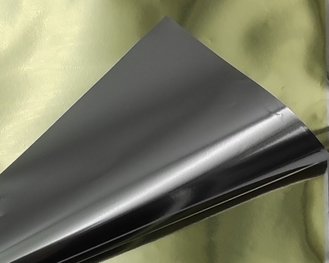 Carta regalo metallizzata lucida in polipropilene, fogli 70x100 cm