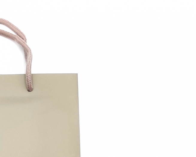 Shopper tortora in carta plastificata opaca, maniglia in cotone
