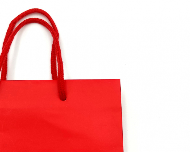 Shopper rosso in carta plastificata opaca, maniglia in cotone