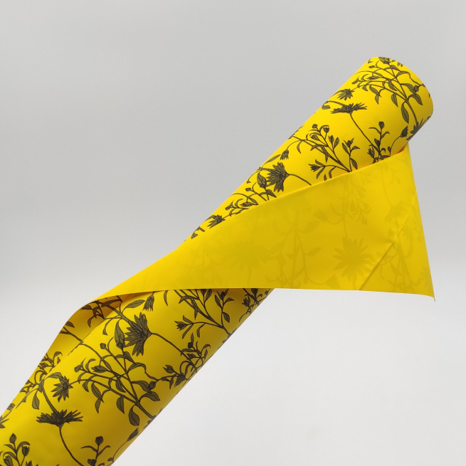 Bobina in PPL chantilly stampa fiori nero su base giallo, h 1 x 25 mt