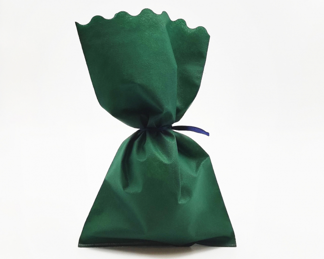 Sacchetto tessuto non tessuto verde bosco, bordo smerlato, confezione da 25 pezzi