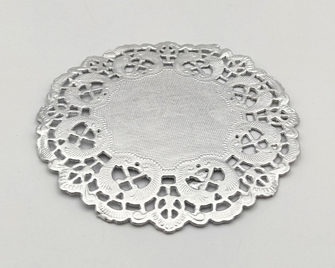 Sottobicchiere in pizzo argento, diametro 10cm