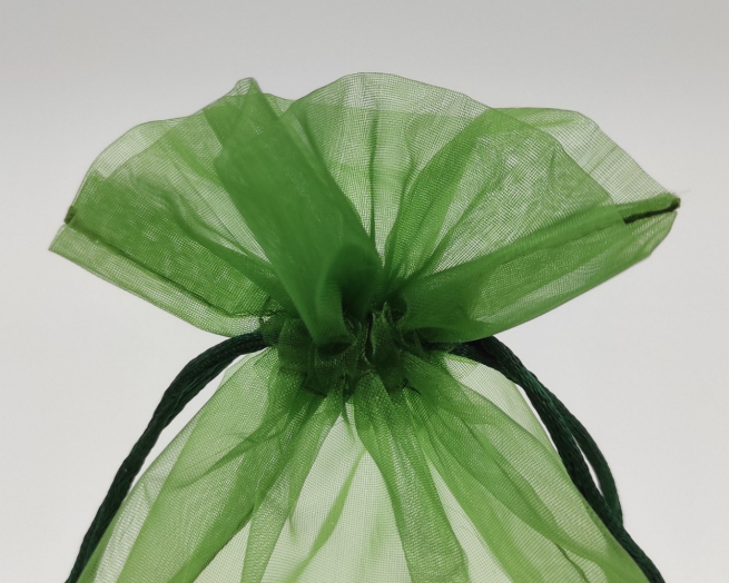 Sacchetto in organza verde scuro con tirante, confezione da 10 pezzi