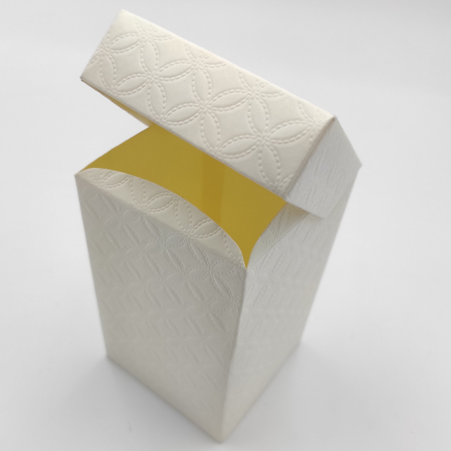 Scatola automontante con chiusura coperchio in cartoncino fantasia bianco, confezione da 10 pezzi, vari formati