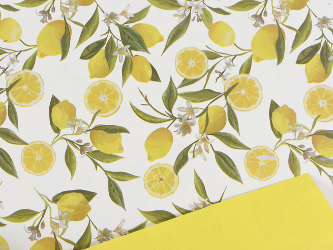 Carta da regalo in rotolo bicolor stampa "Limoncello" con limoni e fiori, fondo giallo, altezza 1 metro, lunghezza 25 metri