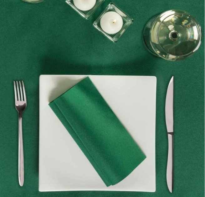 Tovaglia runner "You&Me" in tessuto non tessuto verde bosco, rotolo da 24 metri (20 strappi da 120cm)