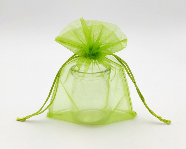 Sacchetto in organza verde chiaro con tirante, confezione da 10 pezzi