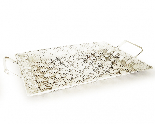 Vassoio ferro traforato bianco rettangolare, formato 31x43 cm, altezza 3 cm