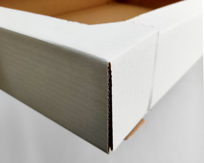 Scatola asporto in cartone microonda bianco, formato 40x62, altezza 9cm