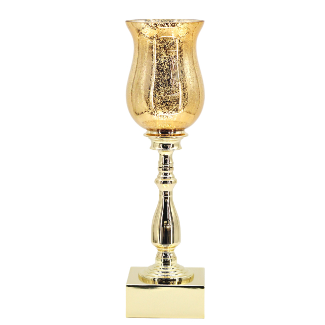 Coppa oro con base quadrata, altezza 52 cm