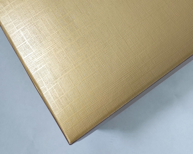 Scatola base rettangolare con coperchio in cartone seta oro, 32x45.5x11 cm, cartone da 10 pezzi