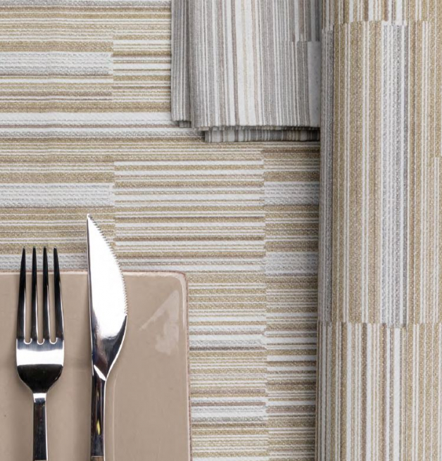 Tovaglia quadrata fantasia "Infinity" ocra in tessuto non tessuto airlaid 100x100cm, confezione da 20 pezzi