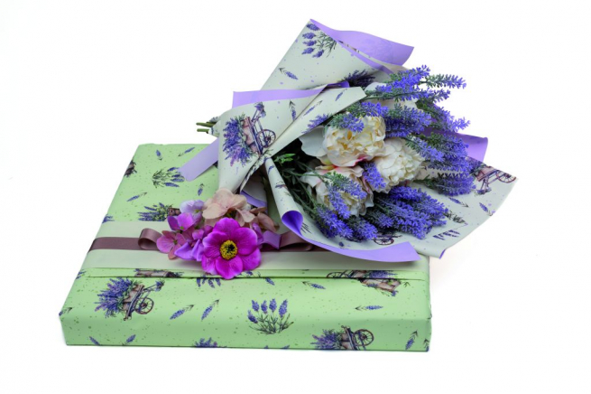Rotolo carta regalo "Lavande" interno bianco, altezza 1 metro, lunghezza 25 metri