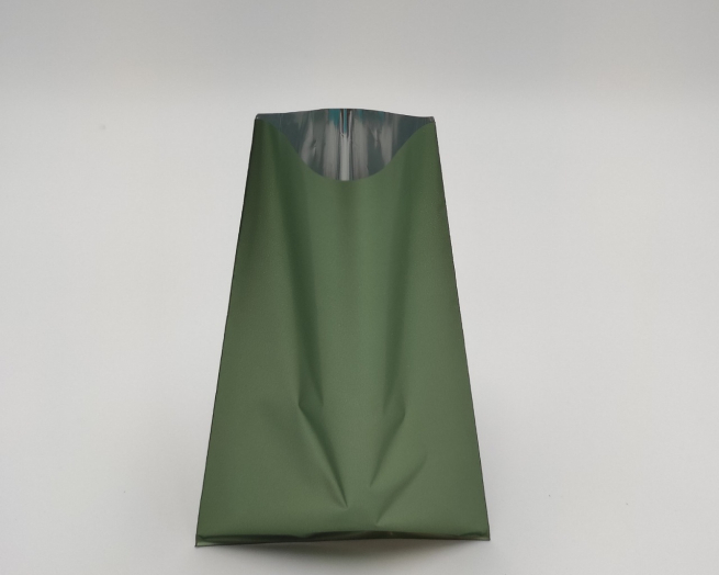 Sacchetto regalo satinato verde menta opaco tinta unita linea "Soft"