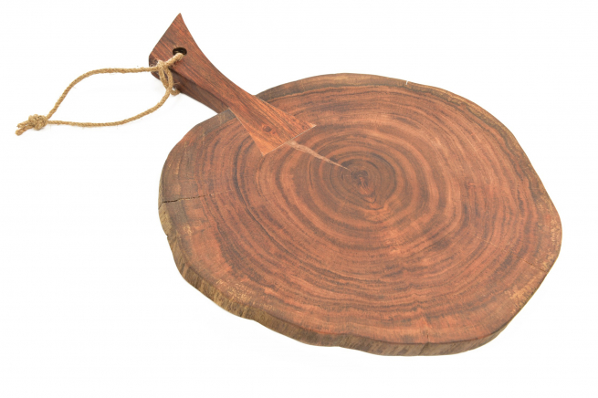 Tagliere sagomato in legno naturale con manico e corda 47x33cm