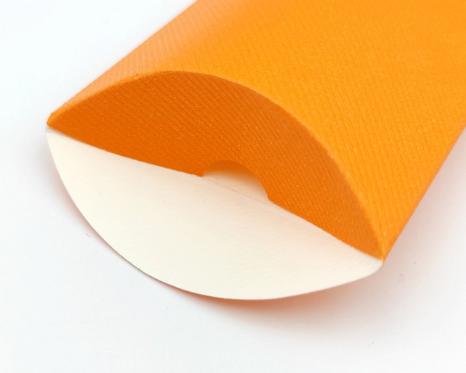 Scatola busta in cartoncino pesca, 7x7x2.5 cm, confezione da 10 pezzi