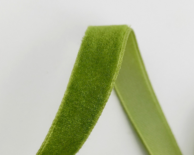 Rotolo nastro in velluto verde, altezza 9 mm